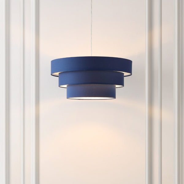 Safavieh CLELIA, 20 INCH EXTENDABLE PENDANT LIGHT - ELEGANT FABRIC SHADE & IRON FRAME FOR MODERN SPACES Navy / White PND4212B