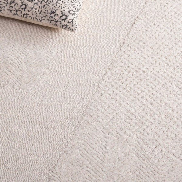 Safavieh Pine Hand-Tufted Ivory Chevron Wool Runner for Hallways and Entryways 6'-0" x 6'-0" - B PNE108A-6SQ
