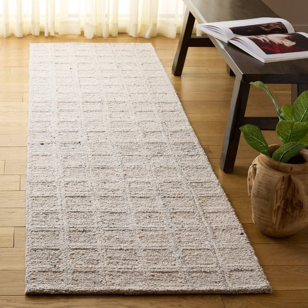 Safavieh Pine Hand-tufted Area Rug: Luxurious Wool Design In Natural Hues For Stylish Home Decor Comfort Grey Hand Spun Wool Pile Pne115f-6