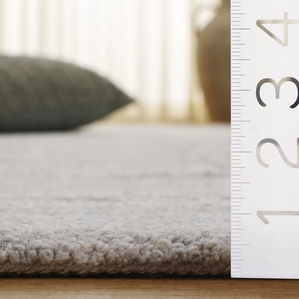 Safavieh Pine Modern Handcrafted Area Rug - Elegant Artisanal Design In Soft Wool For Cozy Home Decor Grey ,Ivory Wool Pile Pne117f-3