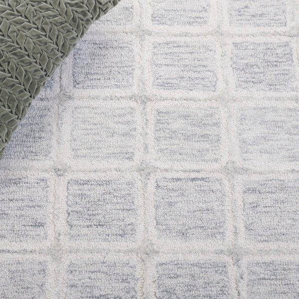 Safavieh Pine Modern Handcrafted Area Rug - Elegant Artisanal Design In Soft Wool For Cozy Home Decor Grey ,Ivory Wool Pile Pne117f-3