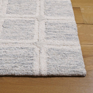 Safavieh Pine Modern Handcrafted Area Rug - Elegant Artisanal Design In Soft Wool For Cozy Home Decor Grey ,Ivory Wool Pile Pne117f-3