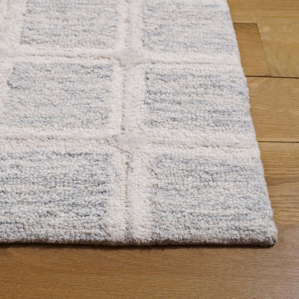 Safavieh Pine Modern Handcrafted Area Rug - Elegant Artisanal Design In Soft Wool For Cozy Home Decor Grey ,Ivory Wool Pile Pne117f-3