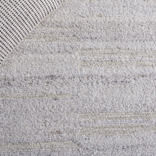 Safavieh Pine Hand-tufted Runner Rug: Luxurious Comfort And Modern Elegance For Your Home Décor Needs Silver ,Grey 80% Polyester,20% Wool Pne120g-5