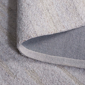 Safavieh Pine Timeless Handcrafted Area Rug - Modern Elegance For Small Spaces, Perfect For Any Decor Silver ,Grey 80% Polyester,20% Wool Pne120g-3