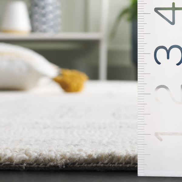 Safavieh Pine Luxurious Hand-tufted Wool Area Rug With Elegant Geometric Design - Perfect For Modern Interiors Ivory ,Grey Wool Pile Pne201a-6