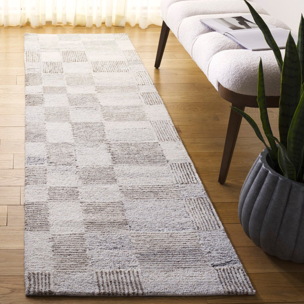 Safavieh Pine Hand-tufted Wool Area Rug - Modern Textured Design For Cozy, Stylish Home Décor Essentials Beige ,Brown Wool Pile Pne202b-6