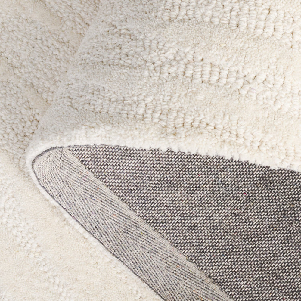 Safavieh Pine 203a Ivory Area Rug - Luxurious Hand-tufted 5' X 8' Medium Rectangle With Elegant Wavy Pattern Ivory Wool Pile Pne203a-5