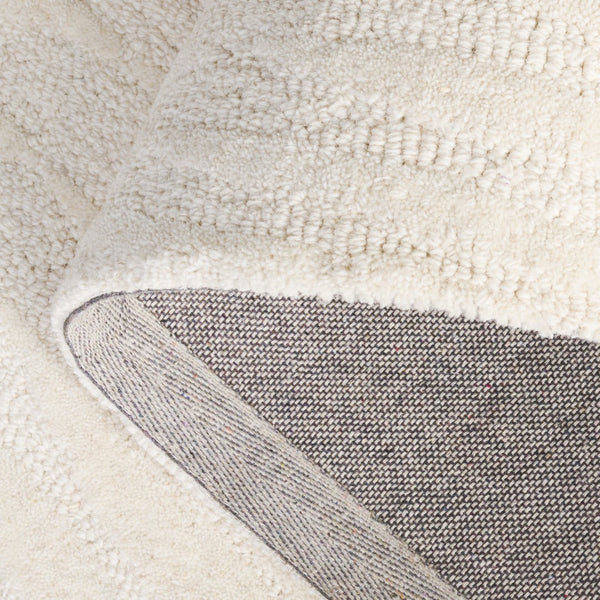 Safavieh Pine Elegant Hand-tufted Wool Area Rug – Luxurious Texture, Durable Craftsmanship & Contemporary Style Ivory Wool Pile Pne203a-4