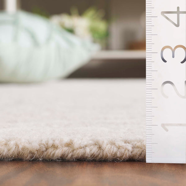 Safavieh Pine Hand-tufted Wool Runner Rug - Elegant Floral Design For Hallways And Home Décor Luxury Beige ,Ivory Wool Pile Pne401b-5