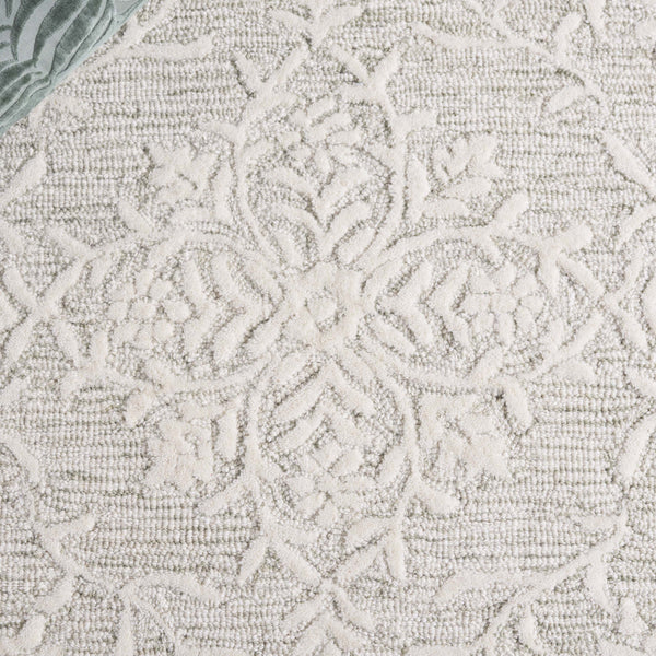 Safavieh Pine Hand-tufted Wool Runner Rug - Elegant Floral Design For Hallways And Home Décor Luxury Light Green ,Ivory Wool Pile Pne401w-5