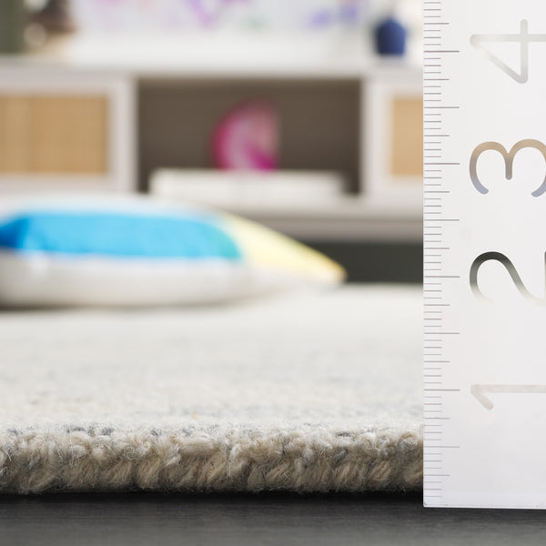 Safavieh Pine Modern Grey And Ivory Runner Rug - Hand-tufted Wool, Distressed Abstract Design For Elegance Grey ,Ivory Wool Pile Pne403f-5