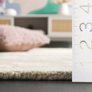 Safavieh Pine Modern Grey And Ivory Runner Rug - Hand-tufted Wool, Distressed Abstract Design For Elegance Sage Green ,Ivory Wool Pile Pne403w-5