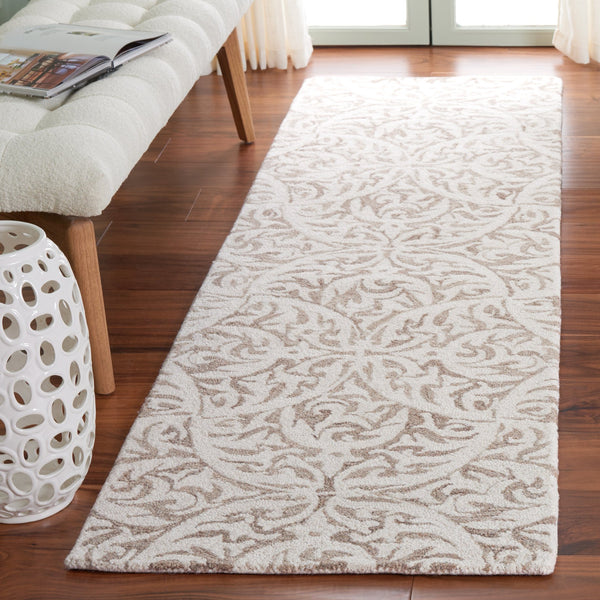 Safavieh Pine Hand-tufted Floral Runner Rug - Luxurious Wool Blend, Perfect For Hallways & Living Spaces Beige ,Ivory 85% Wool,15% Cotton Pne404b-28
