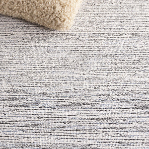 Safavieh Pine Hand-tufted Runner Rug - Luxurious Wool Design To Elevate Your Modern Home Decor Today! Charcoal ,Ivory Wool Pile Pne501h-5