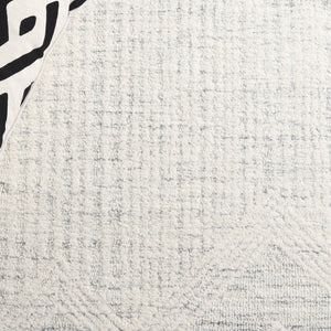 Safavieh Pine Hand-tufted Area Rug In Elegant Grey And Ivory Design – Luxurious Runner For Any Space Light Grey ,Ivory Wool & Cotton Pne601f-5