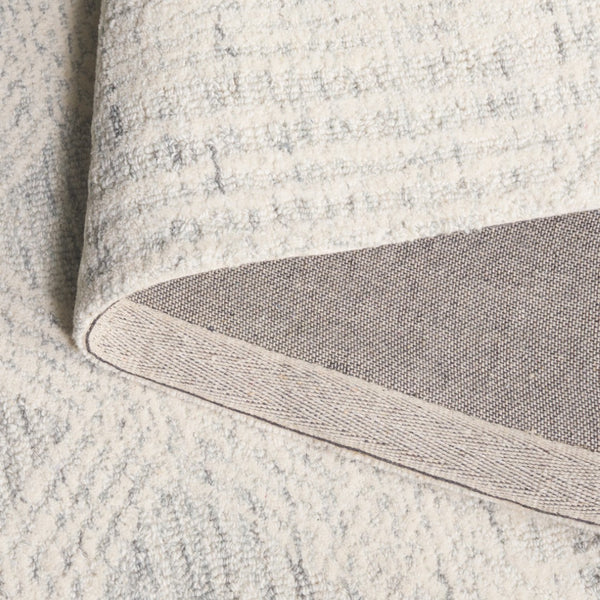 Safavieh Pine Handtufted Wool & Cotton Area Rug - Elegant Geometric Design For Timeless Home Sophistication Light Grey ,Ivory Wool & Cotton Pne601f-4