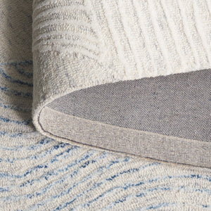 Safavieh Pine Handcrafted Wool And Cotton Runner Rug – Elegant Design For Modern Hallways And Living Spaces Light Grey ,Ivory Wool & Cotton Pne602f-5