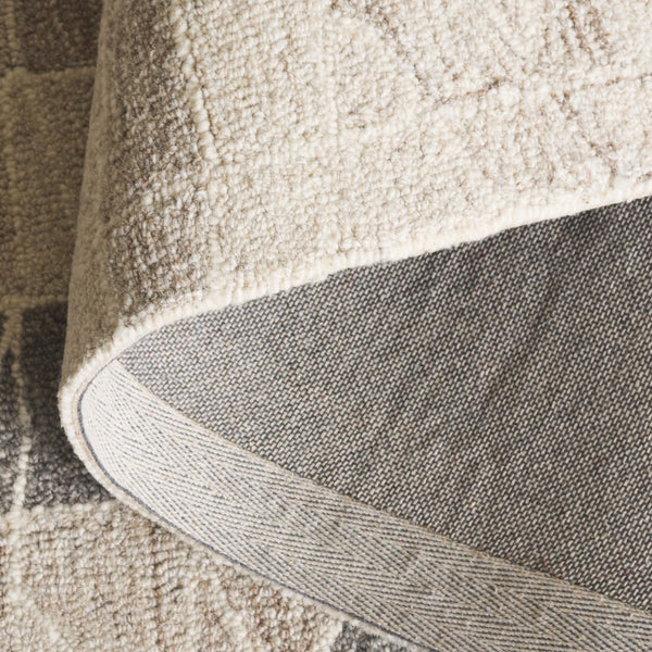 Safavieh Pine Luxurious Hand-tufted Area Rug - Modern Design For Stylish Home Decor And Comfort Underfoot Ivory ,Light Brown 80% Wool,10% Cotton,10% Latex Pne804t-4