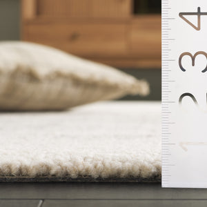 Safavieh Pine806a Elegant Runner Area Rug - Hand-tufted Wool Blend For Modern Home Decor & Comfort Natural ,Ivory 80% Wool,10% Cotton,10% Latex Pne806a-5