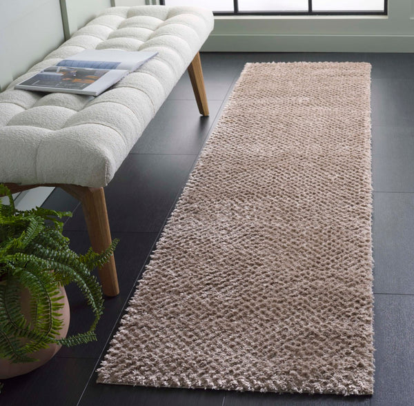 Safavieh Penelope Shag Area Rug - Luxurious Soft Texture, Durable Power-loomed Design, Elegant Home Accent Taupe 73% Polyester,27% Jute Pnl500e-6