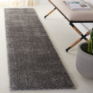 Safavieh Penelope Shag Area Rug - Luxurious Soft Texture, Durable Power-loomed Design, Elegant Home Accent Grey 73% Polyester,27% Jute Pnl500f-6