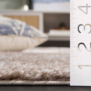 Safavieh Penelope Luxurious Shag Area Rug - Soft, Durable, And Elegant Design For Cozy Living Spaces Taupe ,Ivory 73% Polyester,27% Jute Pnl520e-4