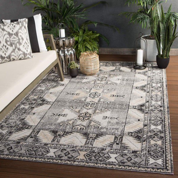 Jaipur Living Jaipur Living Paloma Polypropylene Tribal Medallion Rug for Indoor Outdoor Spaces 5'3" x 7'6" RUG142956