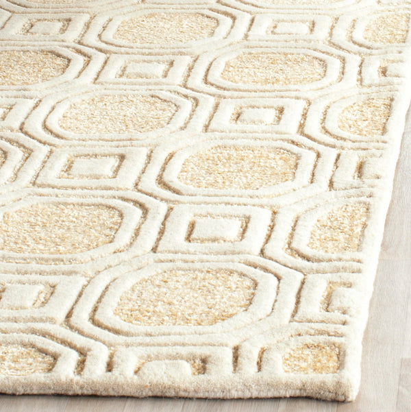 Safavieh Precious Luxurious Hand Tufted Runner Area Rug With Elegant Geometric Design For Timeless Style Beige 40% Polyester 40% Wool 20% Cotton Pre153b-28