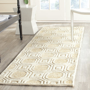 Safavieh Precious Luxurious Hand Tufted Runner Area Rug With Elegant Geometric Design For Timeless Style Beige 40% Polyester 40% Wool 20% Cotton Pre153b-28