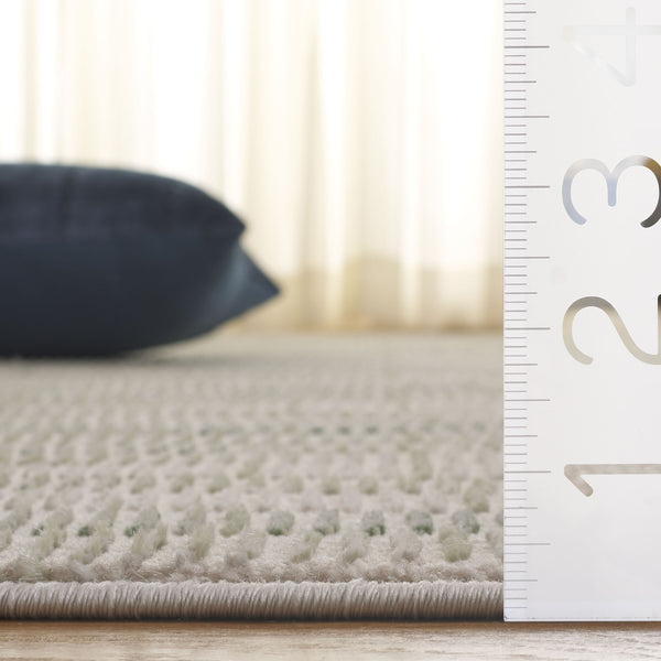 Safavieh Prestige Timeless Elegance Area Rug - Luxurious Power Loomed Design For Sophisticated Spaces Ivory ,Light Green 75% Polypropylene 25% Polyester Pte116a-4