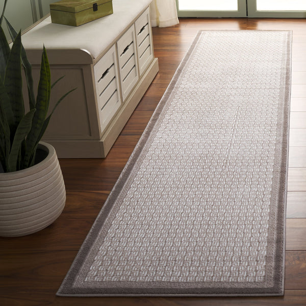 Safavieh Prestige Elegant Round Area Rug - Timeless Turkish Design For Luxury Living Spaces And Comfort Ivory ,Brown 75% Polypropylene 25% Polyester Pte132b-5