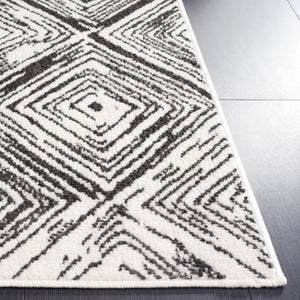 Safavieh Pyramid 225 Power Loomed Modern Rug X23 Ivory / Black PYR225A-7R