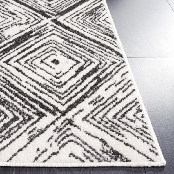 Safavieh Pyramid 225 Power Loomed Modern Rug Ivory / Blue 5'-3" x 7'-8"