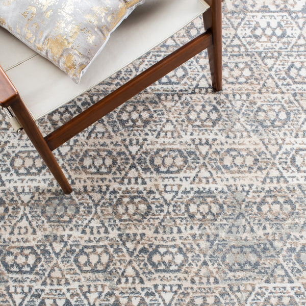 Safavieh Pyramid Exquisite Area Rug - Elegant Ivory And Charcoal Design With Intricate Patterns For Home Decor Ivory ,Charcoal 52% Polypropylene,24% Jute,11% Polyester,13% Latex Pyr260a-25