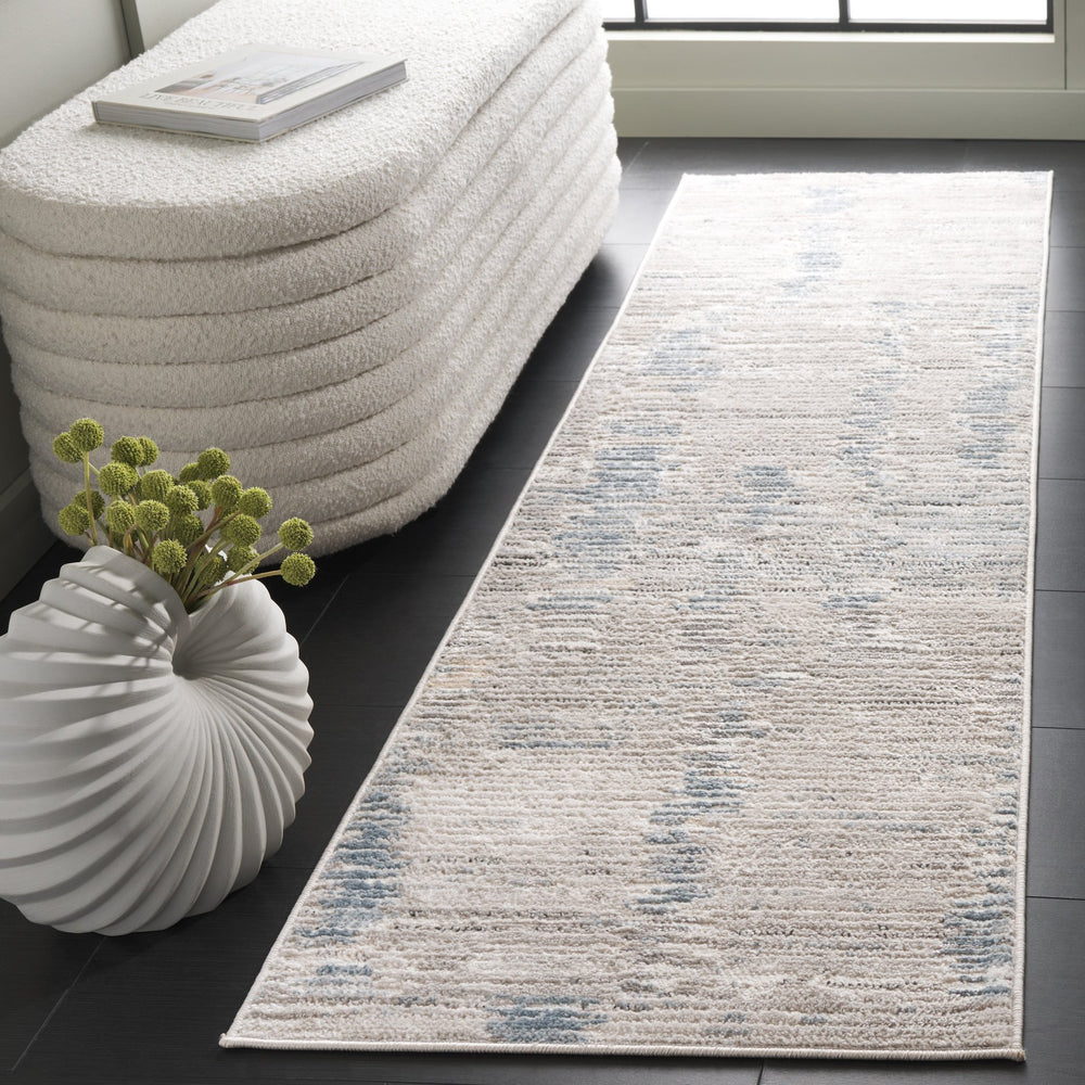 Safavieh Quincy Contemporary Runner Area Rug - Luxurious Softness & Durability For Elegant Home Spaces Ivory ,Light Grey 50% Polyester,50% Polypropylene Qcy108a-28