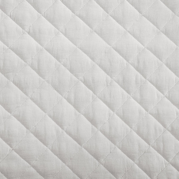 Hiend Accents Mystic Stripe Cotton Gauze Quilt Set - Timeless Elegance Meets Cozy Comfort For All Seasons Coral Face And Back, 100% Cotton,Fill, 100% Polyester Qn2335-tw-co