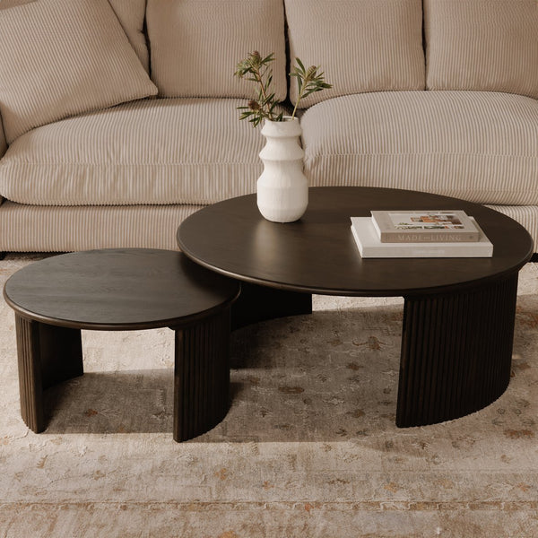 Moe's Home Penny Coffee Table: Elegant Nesting Design With Solid Oak Top And Playful Fluted Bases For Charm Brown Solid Oak Tabletop,Oak Veneer Over Plywood Base Qo-1011-20