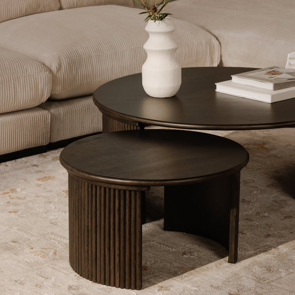 Moe's Home Penny Coffee Table: Elegant Nesting Design With Solid Oak Top And Playful Fluted Bases For Charm Brown Solid Oak Tabletop,Oak Veneer Over Plywood Base Qo-1011-20