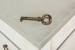 Sarreid Azzalene Dresser In White Finish With Stunning Gray Quartz Top For A Modern Bedroom Upgrade White  R054-37t15