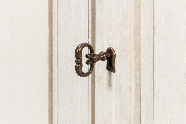 Sarreid Bellagio Sideboard 96" - Elegant White Finish, Stylish Wood Design For Modern Home Storage Solutions   R061-37