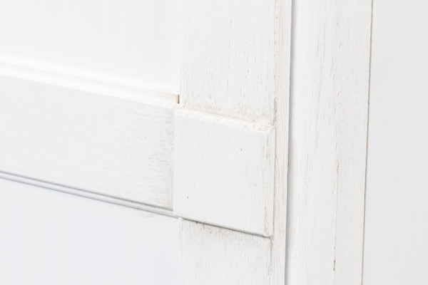 Sarreid Center Media Unit & Hutch - Elegant Solid Pine Design In Cortina White For Stylish Living Spaces White  R242-79