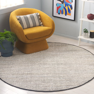 Safavieh Rag Handwoven Area Rug In Ivory And Black - Modern Eco-friendly Design For Chic Home Decor Ivory ,Black 80% Denim,20% Cotton Rar301a-5