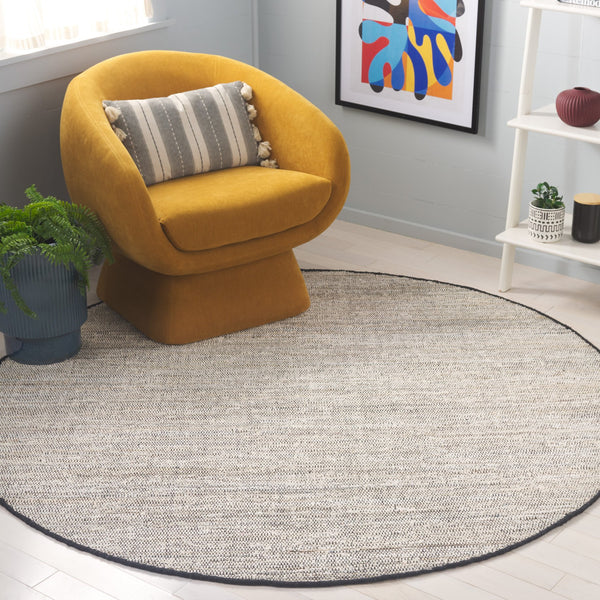 Safavieh Rag Handwoven Area Rug In Ivory And Black - Modern Eco-friendly Design For Chic Home Decor Ivory ,Black 80% Denim,20% Cotton Rar301a-5