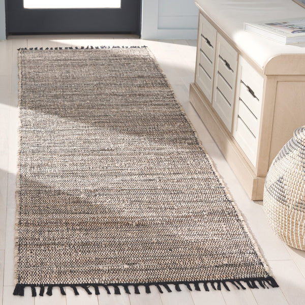Safavieh Rag Handwoven Area Rug In Ivory And Black - Modern Eco-friendly Design For Chic Home Decor Beige ,Black 80% Denim,20% Cotton Rar301b-6r