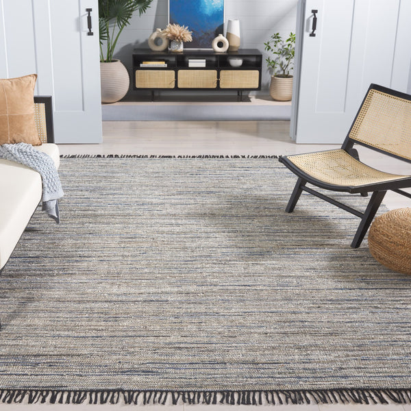 Safavieh Rag Handwoven Area Rug In Ivory And Black - Modern Eco-friendly Design For Chic Home Decor Light Blue ,Black 80% Denim,20% Cotton Rar301l-5