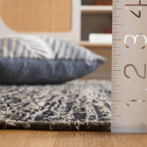 Safavieh Rag Handwoven Area Rug In Ivory And Black - Modern Eco-friendly Design For Chic Home Decor Dark Green ,Black 80% Denim,20% Cotton Rar301y-8