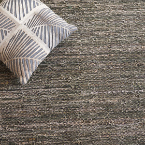 Safavieh Rag Handwoven Area Rug In Ivory And Black - Modern Eco-friendly Design For Chic Home Decor Dark Green ,Black 80% Denim,20% Cotton Rar301y-8