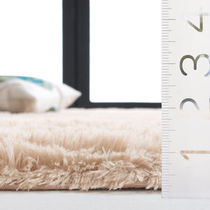 Safavieh Rainbow Luxurious Plush Area Rug - Soft Shag Style For Elegant Living Spaces With Slip-resistant Design Beige Polyester Pile Rbo101b-6