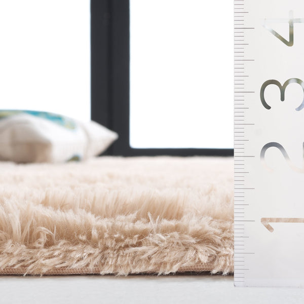 Safavieh Rainbow Luxurious Plush Area Rug - Soft Shag Style For Elegant Living Spaces With Slip-resistant Design Beige Polyester Pile Rbo101b-6